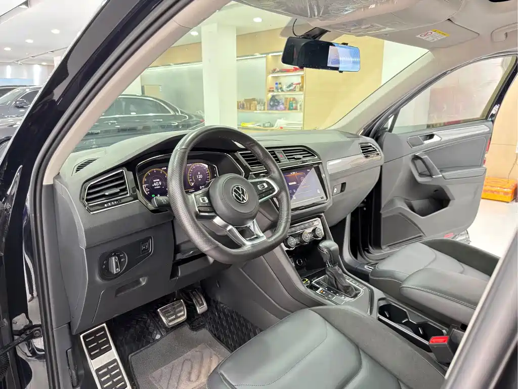 Volkswagen Tiguan L 2021