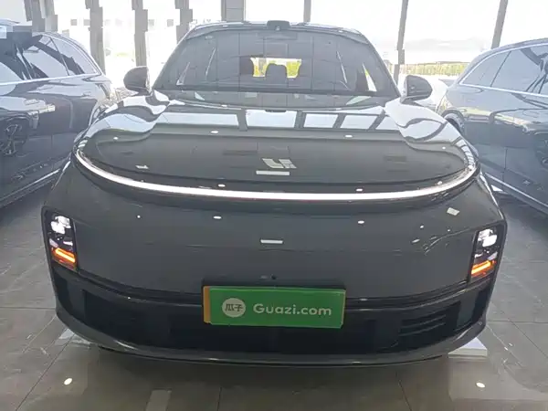 Li Auto L7 2025