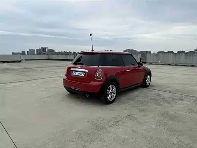 MINI MINI 2011