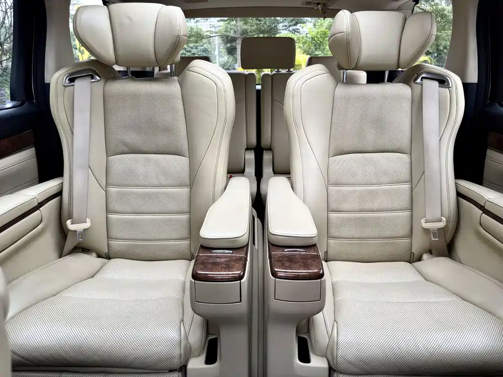 Toyota Alphard 2015 — фото 17