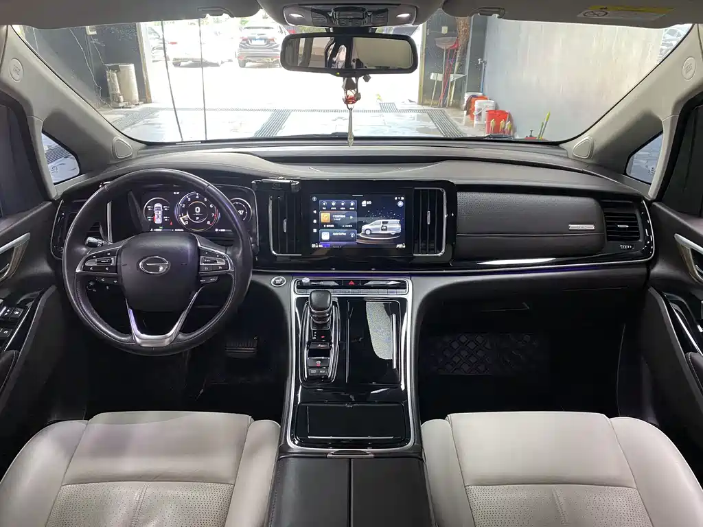 GAC Motor Trumpchi M8 2022 — фото 4