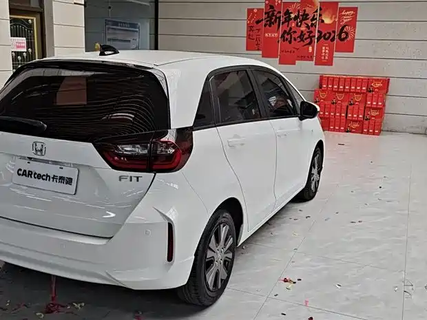 Honda Fit 2022 — фото 4