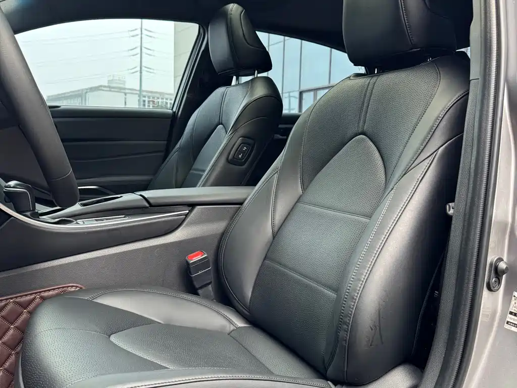 Toyota Avalon 2020 — фото 15