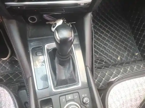 Mazda Atenza 2018