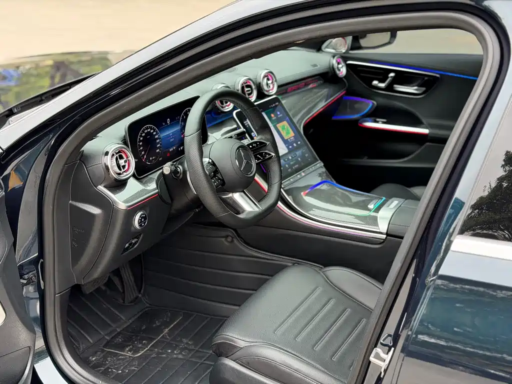 Mercedes-Benz C-Class 2022 — фото 7