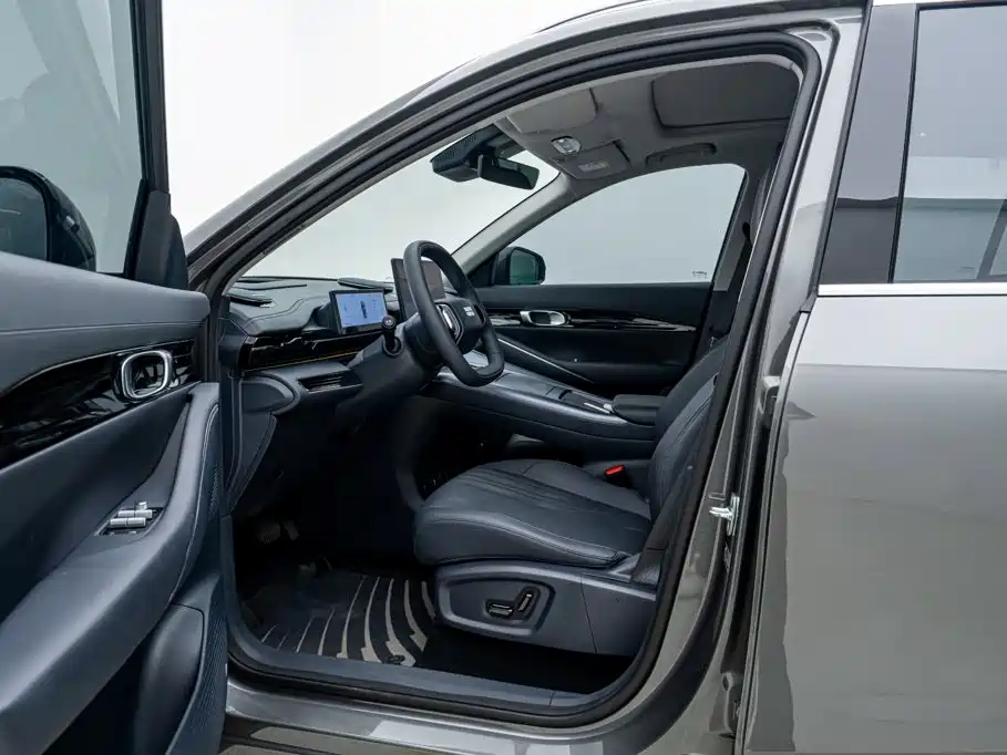 Geely Galaxy E5 2025 — фото 15