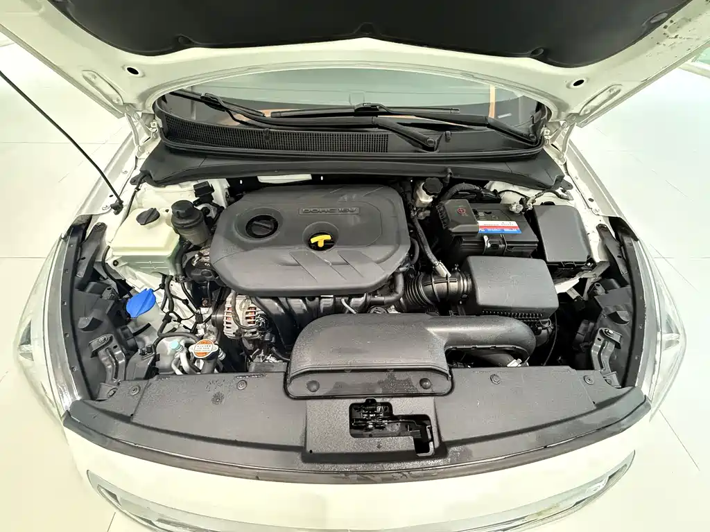 Hyundai Mistra 2015 — фото 16