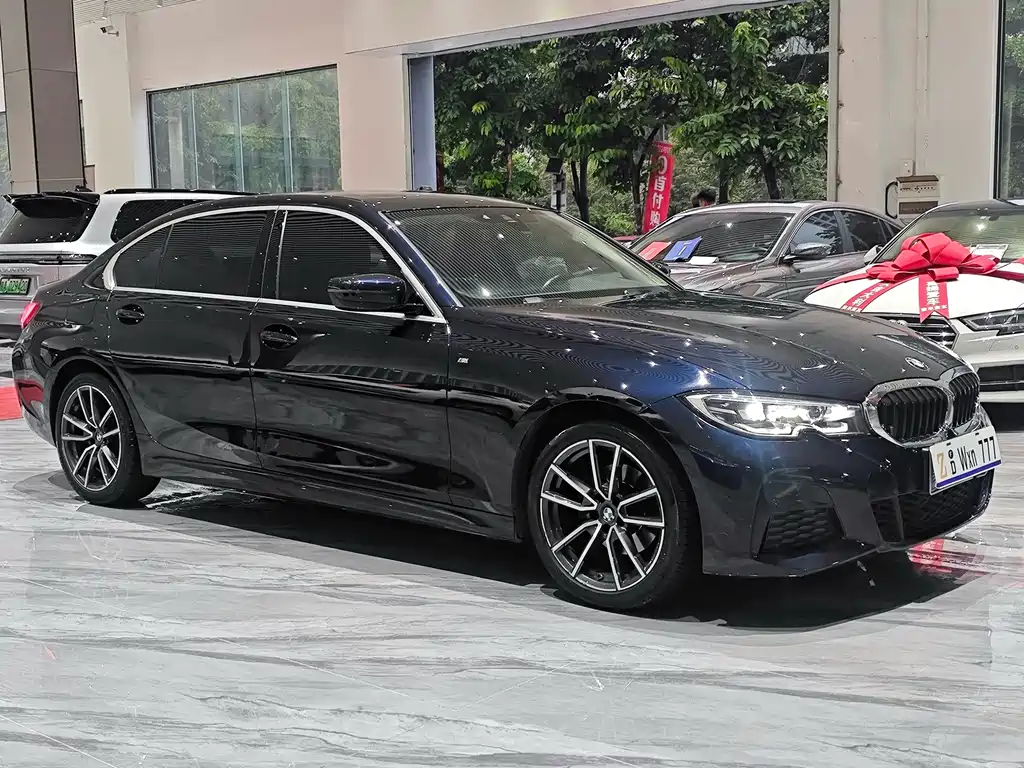 BMW 3 Series 2021