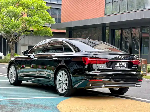 Audi A6L 2021
