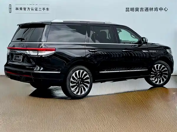 Lincoln Navigator 2024