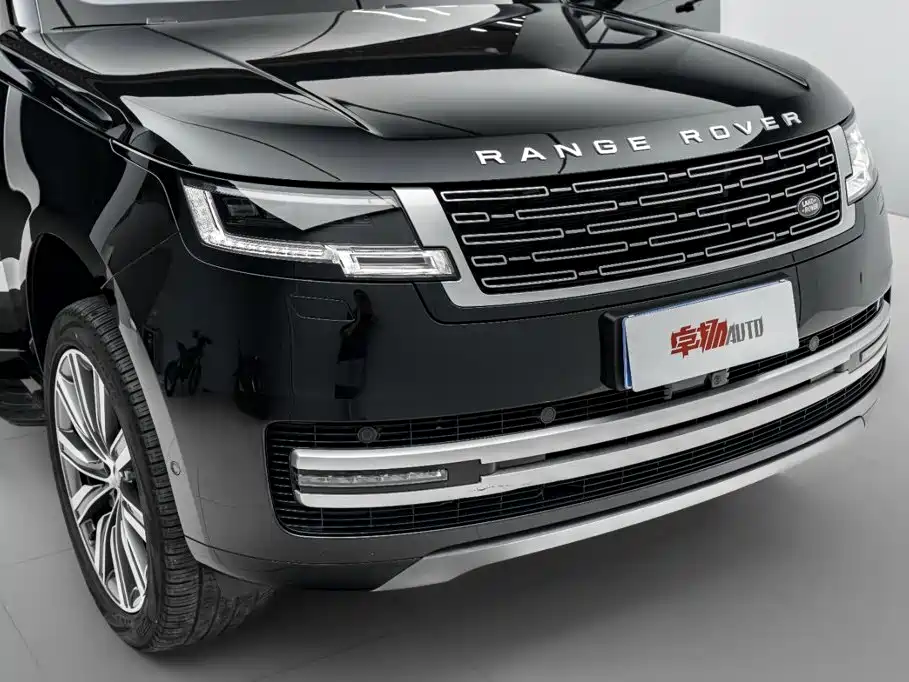 Land Rover Range Rover 2024 — фото 34
