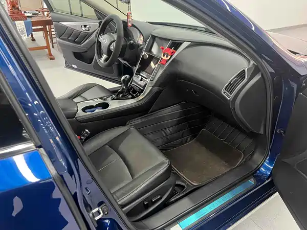 Infiniti Q50L 2016