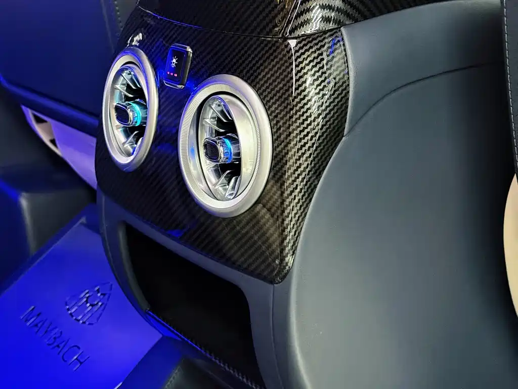 Mercedes-Benz Vito 2023 — фото 14