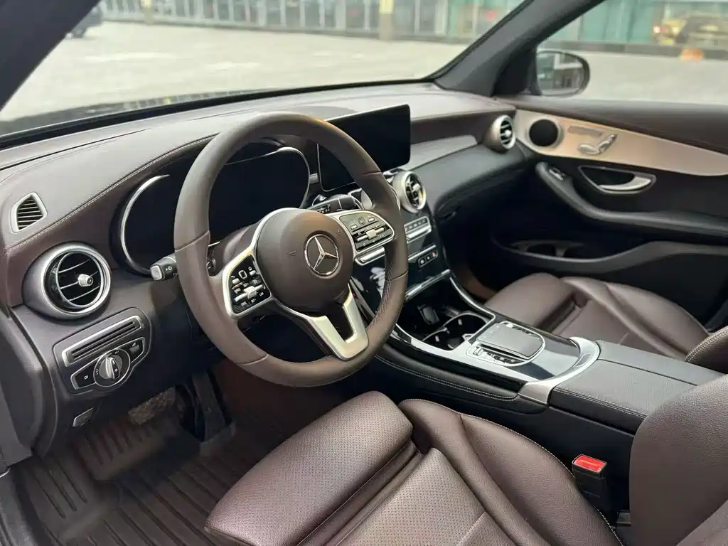 Mercedes-Benz GLC 2021 — фото 4