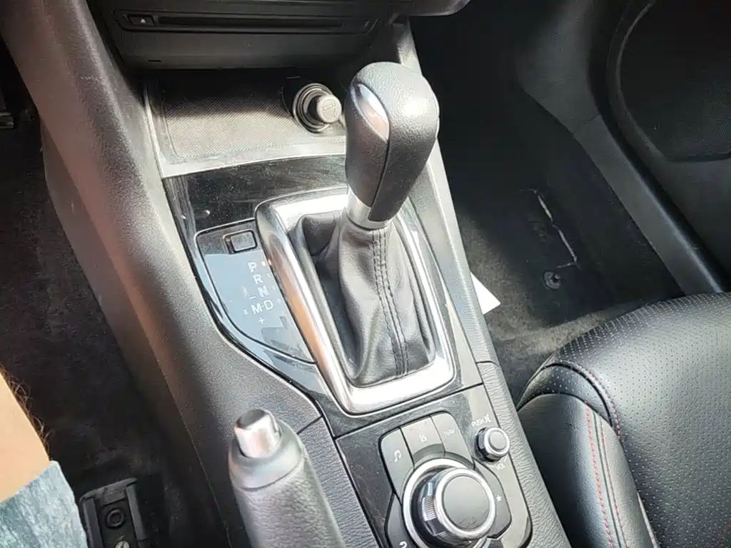 Mazda 3 Angkesela 2015 — фото 14