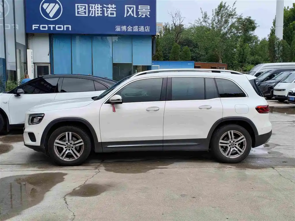 Mercedes-Benz GLB 2021