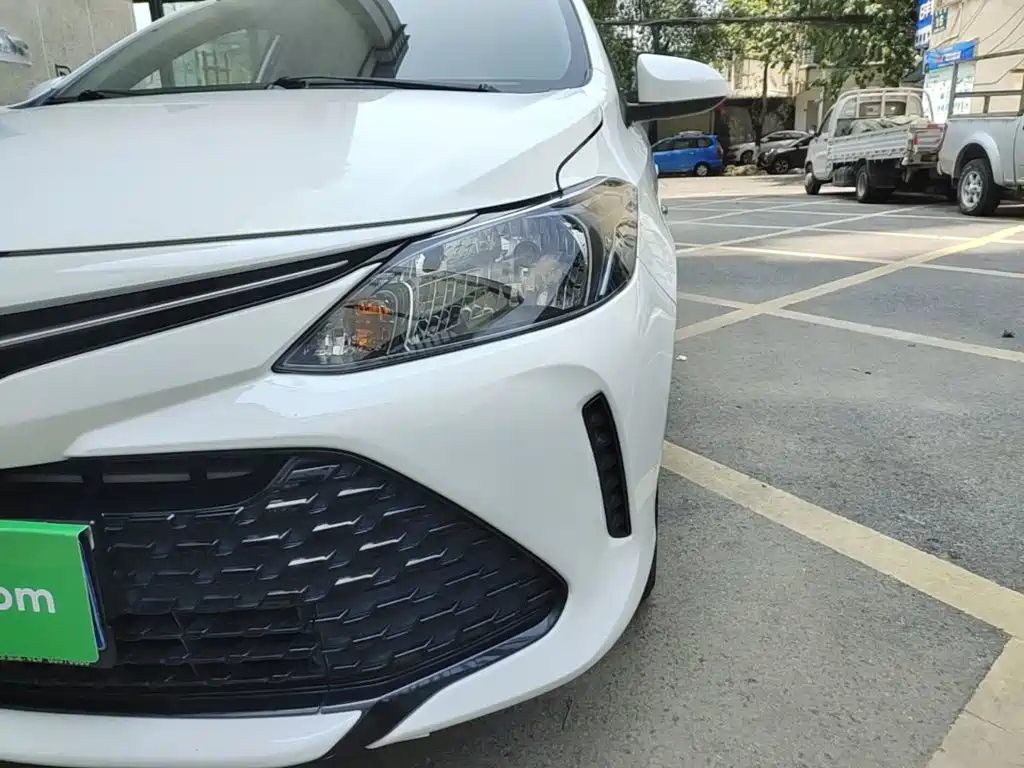 Toyota Vios FS 2017 — фото 24