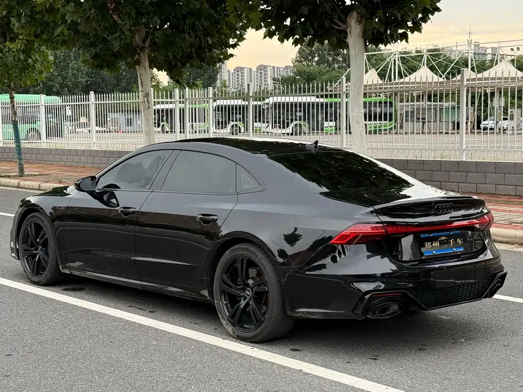 Audi A7L 2023 — фото 21