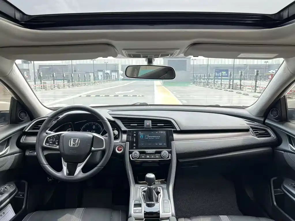Honda Civic 2020 — фото 16
