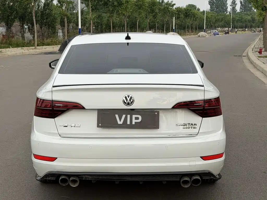 Volkswagen Sagitar 2021