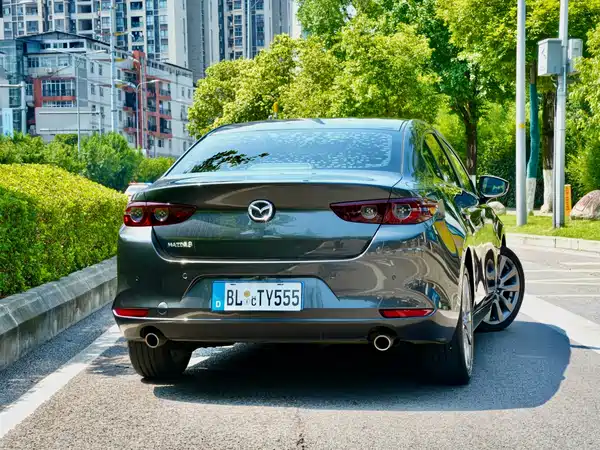 Mazda 3 Axela 2021