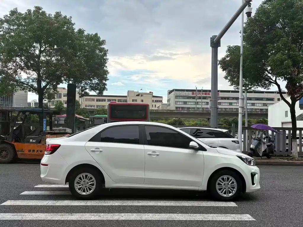 Kia Huanchi 2019