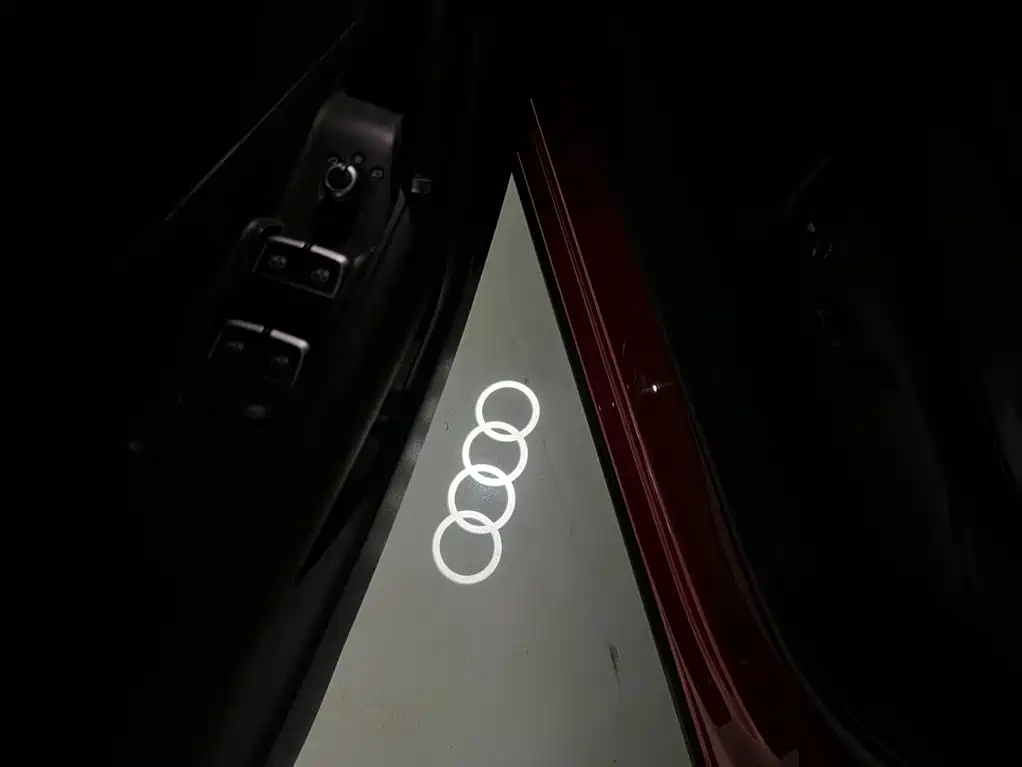 Audi Q2L 2022 — фото 11