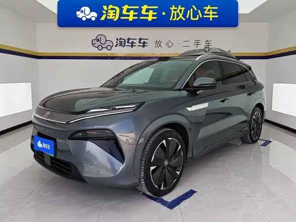 BYD Tang L 2025