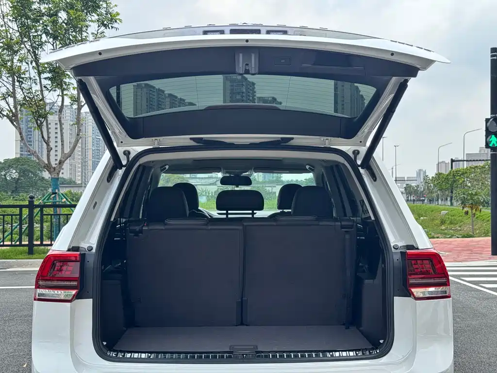 Volkswagen Teramont 2018 — фото 14