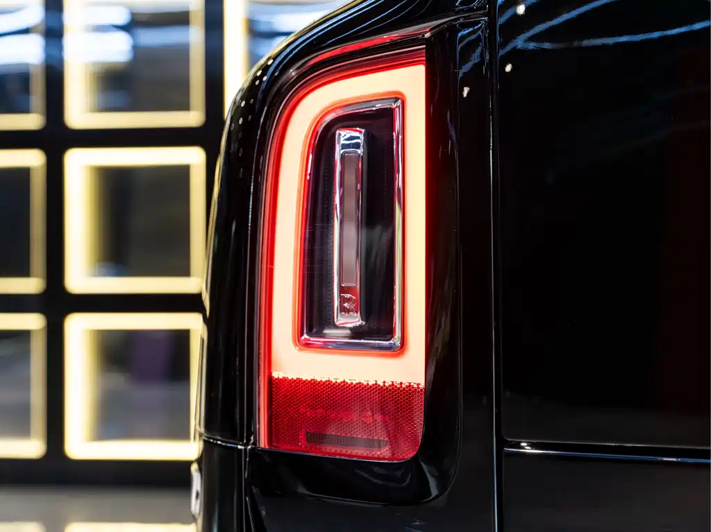 Rolls-Royce Cullinan 2020 — фото 13