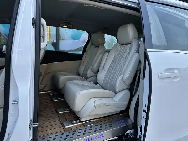 Buick GL8 2021