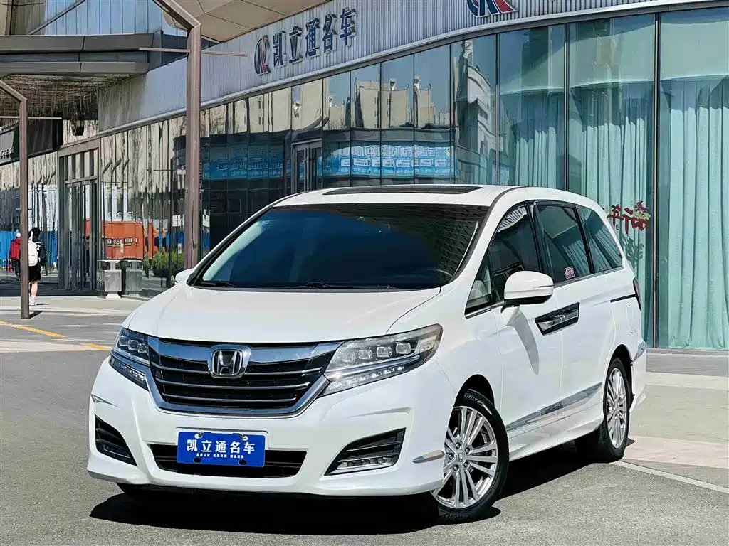 Honda Elysion 2018 — фото 1