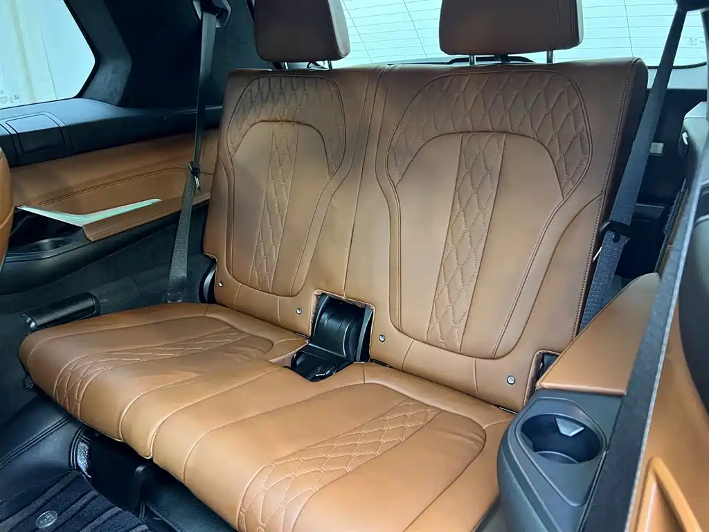 BMW X7 2023 — фото 9