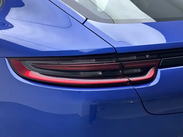 Porsche Panamera 2017 — фото 16