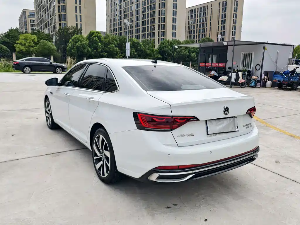 Volkswagen Sagitar 2023