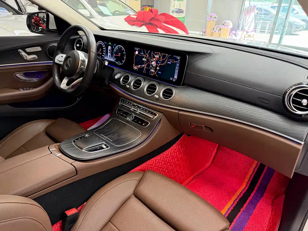 Mercedes-Benz E-Class 2020 — фото 17