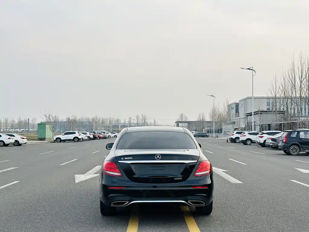Mercedes-Benz E-Class 2017 — фото 5