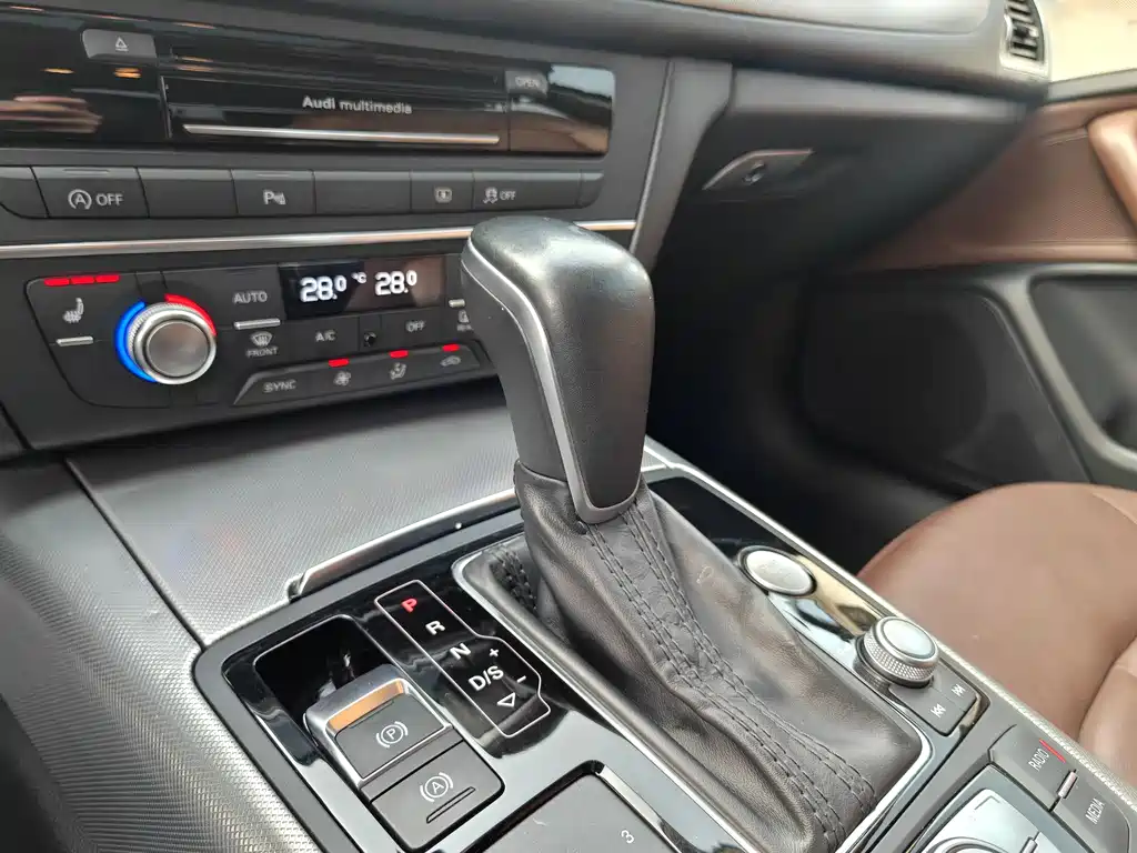 Audi A6L 2017 — фото 19