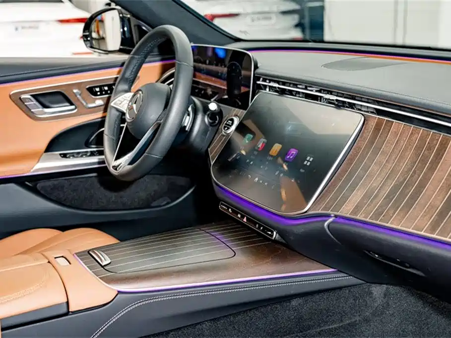 Mercedes-Benz E-Class 2025 — фото 17