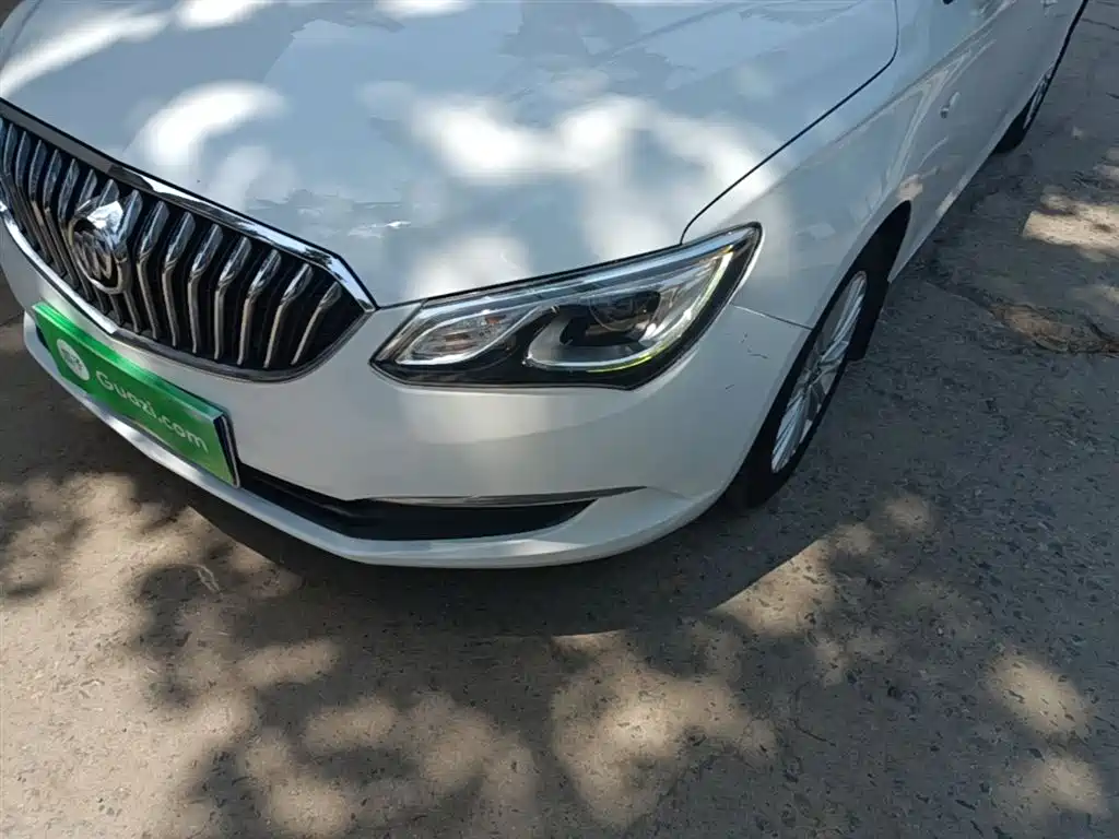 Buick Excelle 2015 — фото 24