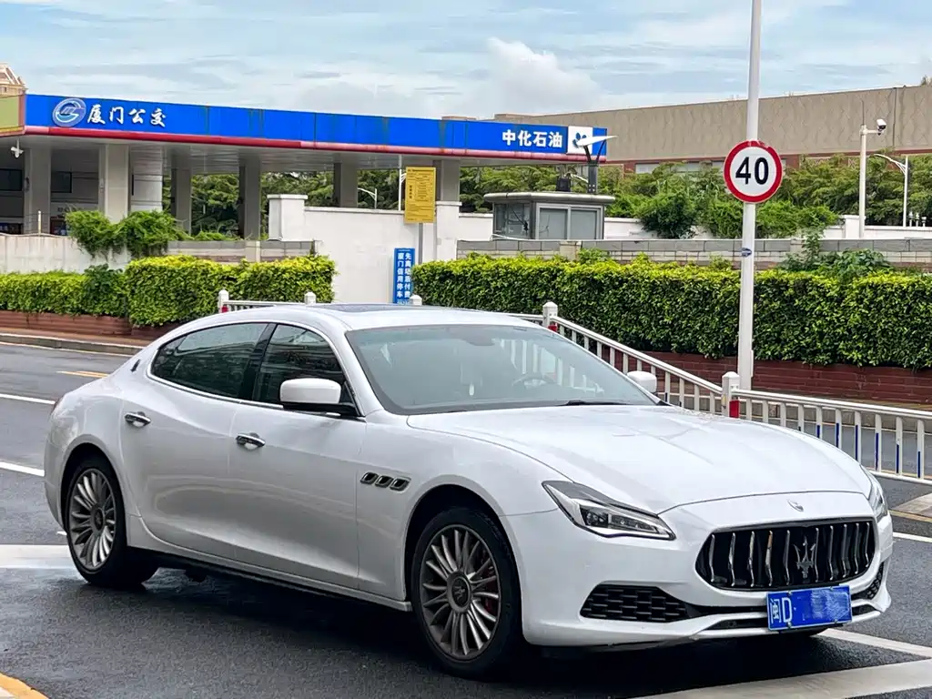 Maserati Quattroporte 2015 — фото 3