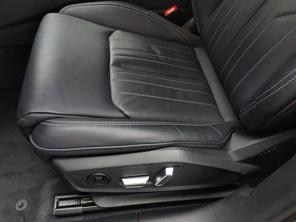 Audi A6L 2023 — фото 20