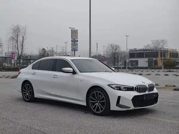 BMW 3 Series 2023