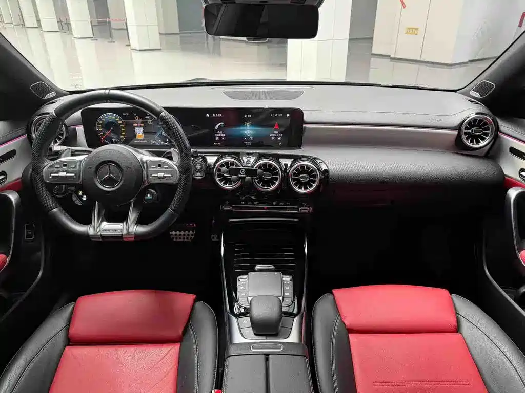 Mercedes-Benz CLA AMG 2023 — фото 7