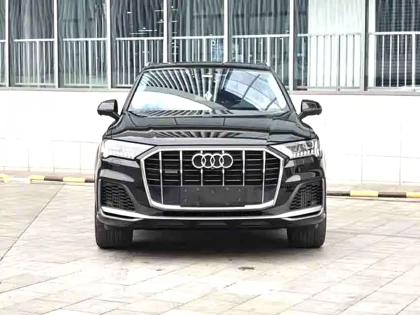 Audi Q7 2023 — фото 2