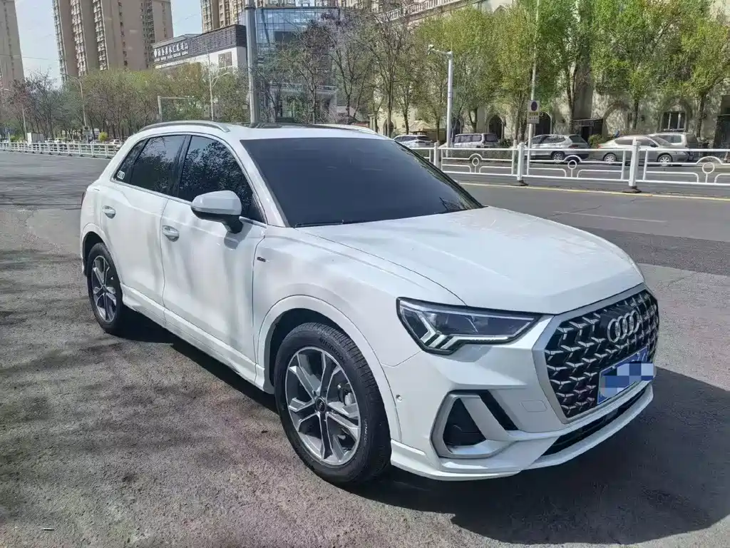Audi Q3 2025 — фото 1