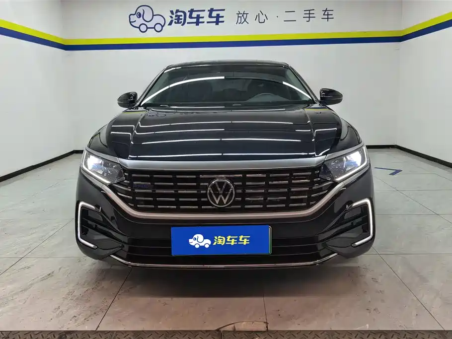 Volkswagen Passat PHEV 2023 — фото 2