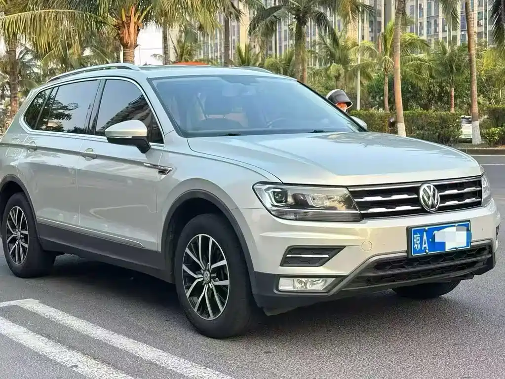 Volkswagen Tiguan L 2018 — фото 3