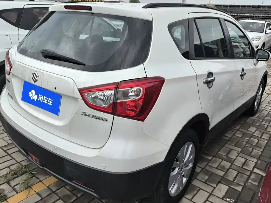 Suzuki S-Cross 2015 — фото 3