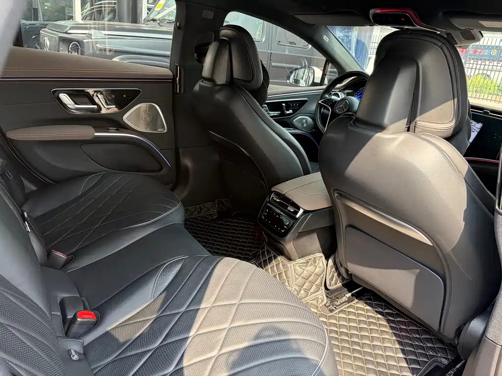 Mercedes-Benz EQS 2023 — фото 16